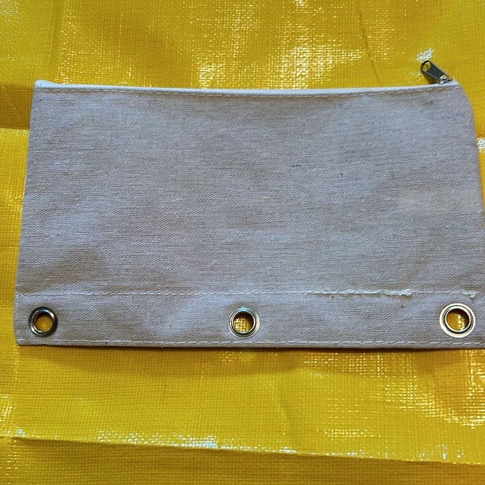 Animal pencil bags $3 if purchased with $10 or more order